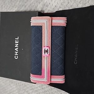 ✨️CHANEL RARE boy fluo long wallet